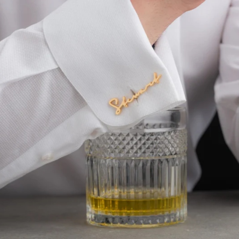 กระดุมข้อมือสลักชื่อแบบกำหนดเอ - Men'S Grooming For Wedding บทวิจารณ์และราคา